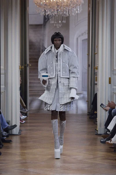 Look 5